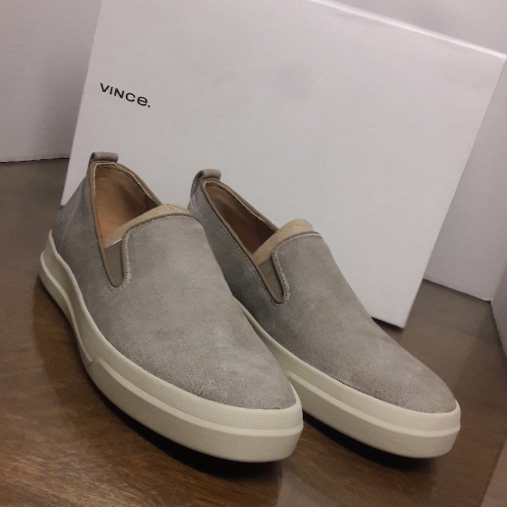 VINCE Carson slip on in Flint color  size 8.5 mens